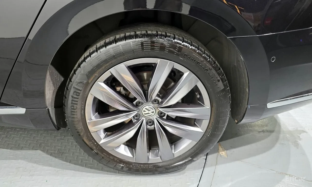 VW Arteon 2.0 TDI Premium, снимка 13 - Автомобили и джипове - 54699546