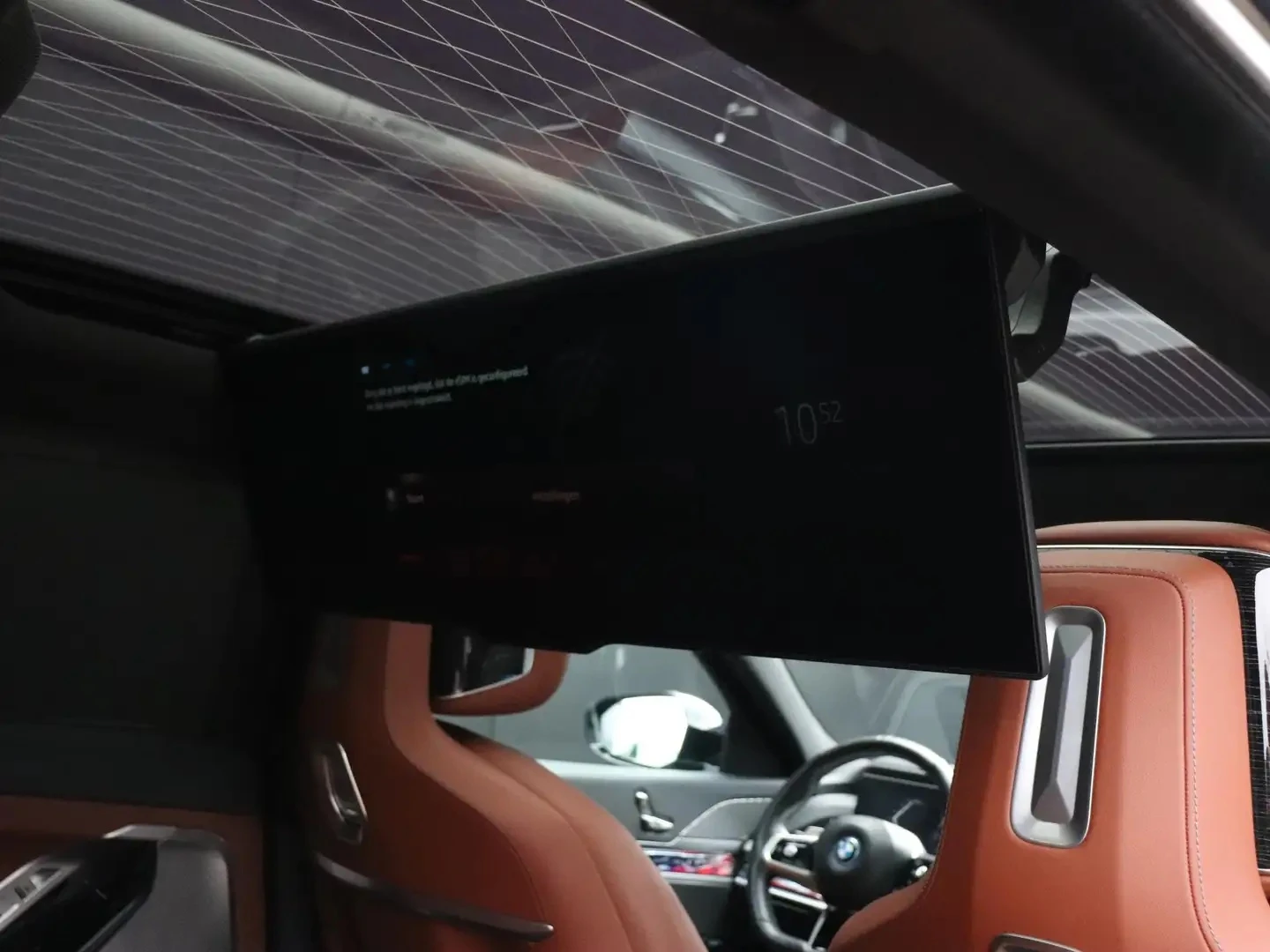 BMW 750 e-Hybrid xDrive M-Sport, снимка 10 - Автомобили и джипове - 54878952