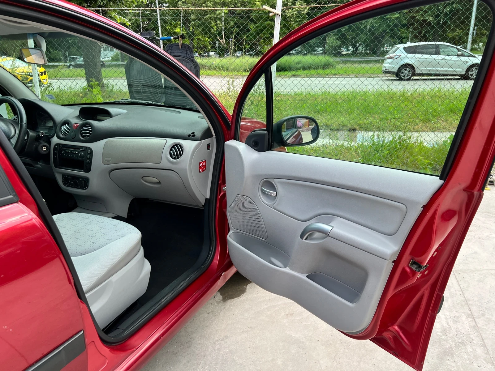 Citroen C3, снимка 7 - Автомобили и джипове - 54934352