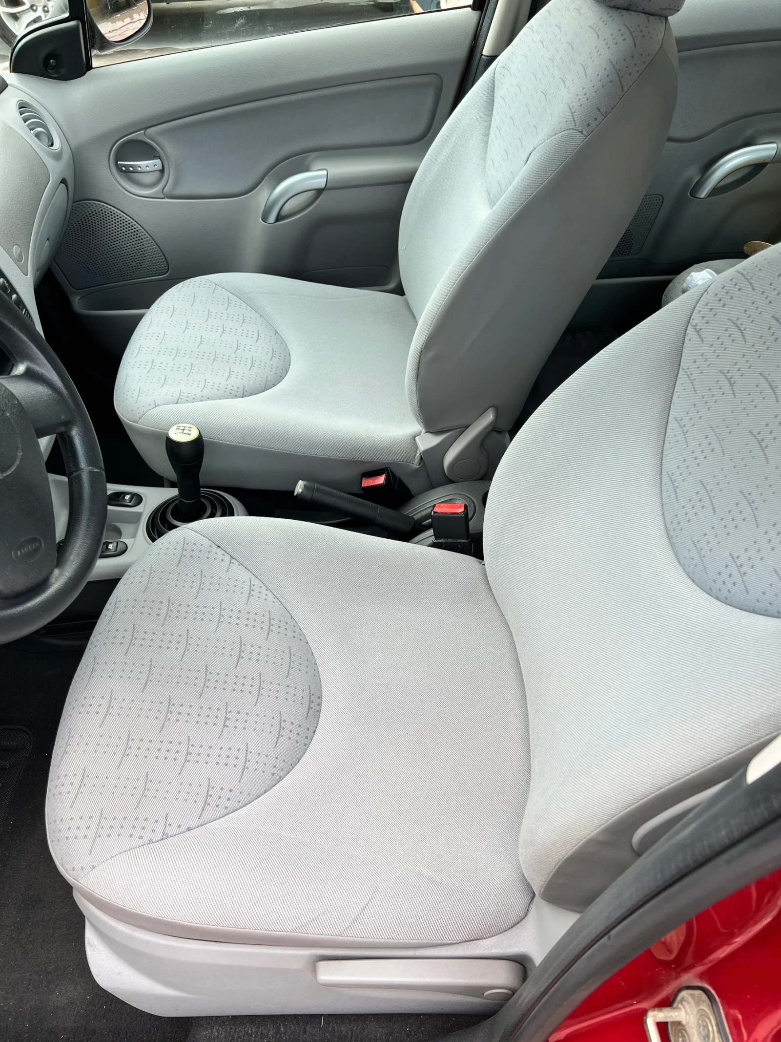 Citroen C3, снимка 8 - Автомобили и джипове - 54934352