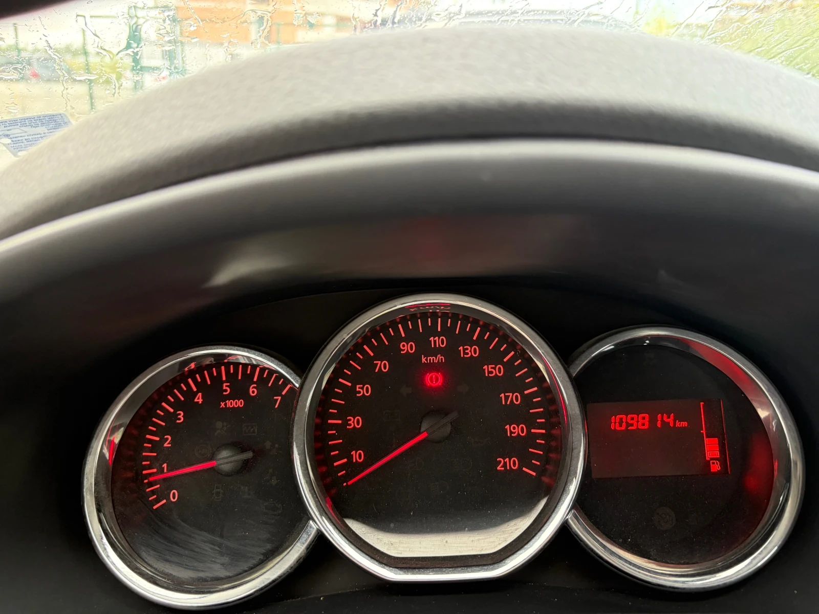 Dacia Sandero, снимка 4 - Автомобили и джипове - 55092495
