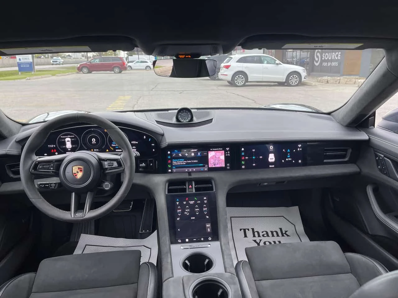 Porsche Taycan GTS SPORT TURISMO * ДИСТРОНИК* 360 КАМЕРА* , снимка 9 - Автомобили и джипове - 55254996