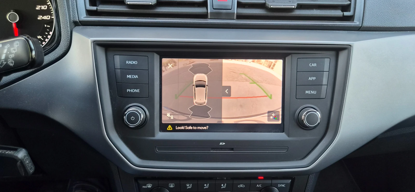 Seat Ibiza 1.0 TSI 7DSG 54000km., снимка 14 - Автомобили и джипове - 55654570