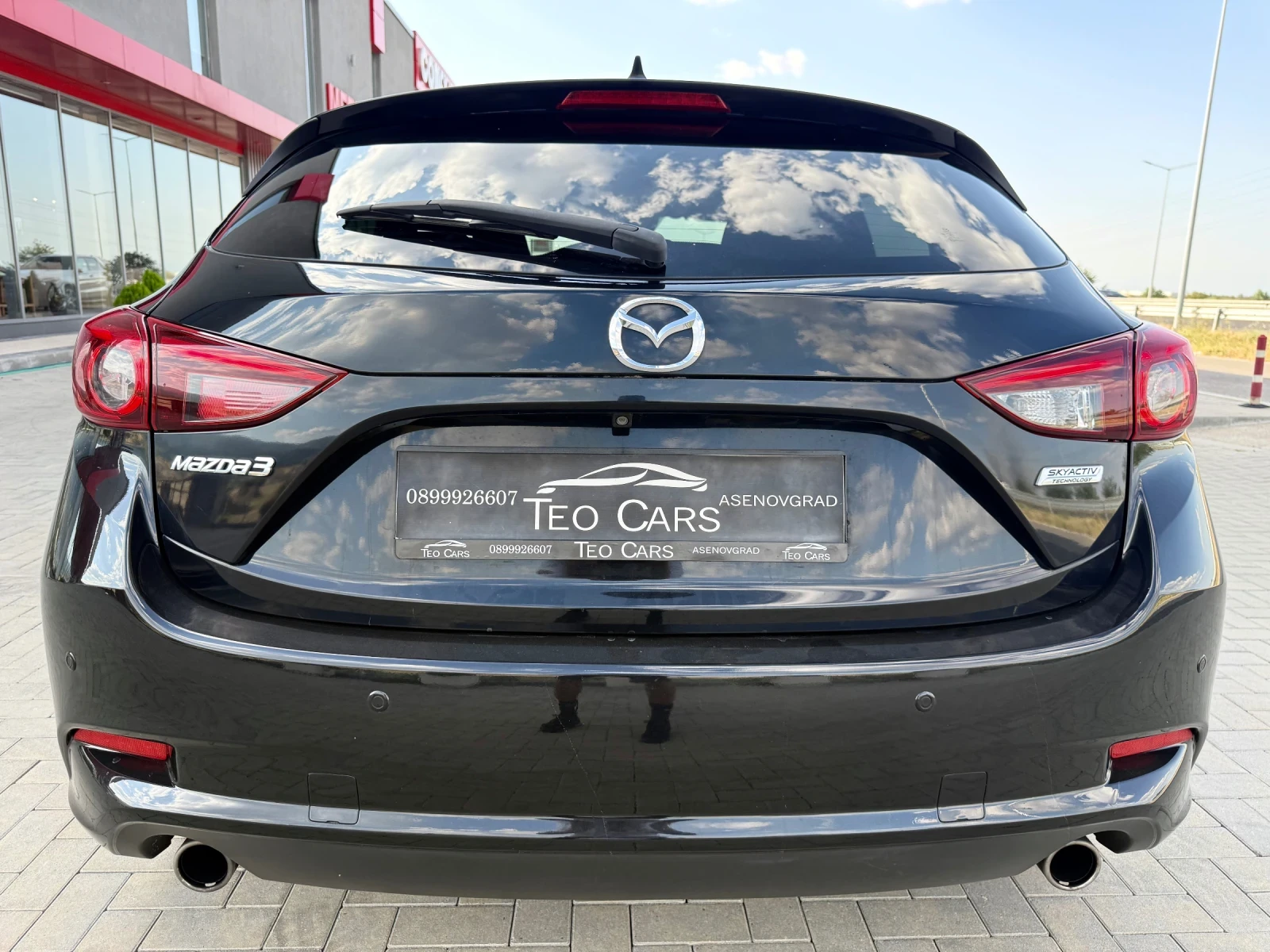 Mazda 3 2.2D / FACELIFT / NAVI / CAMERA / KEYLESS, снимка 6 - Автомобили и джипове - 55660113