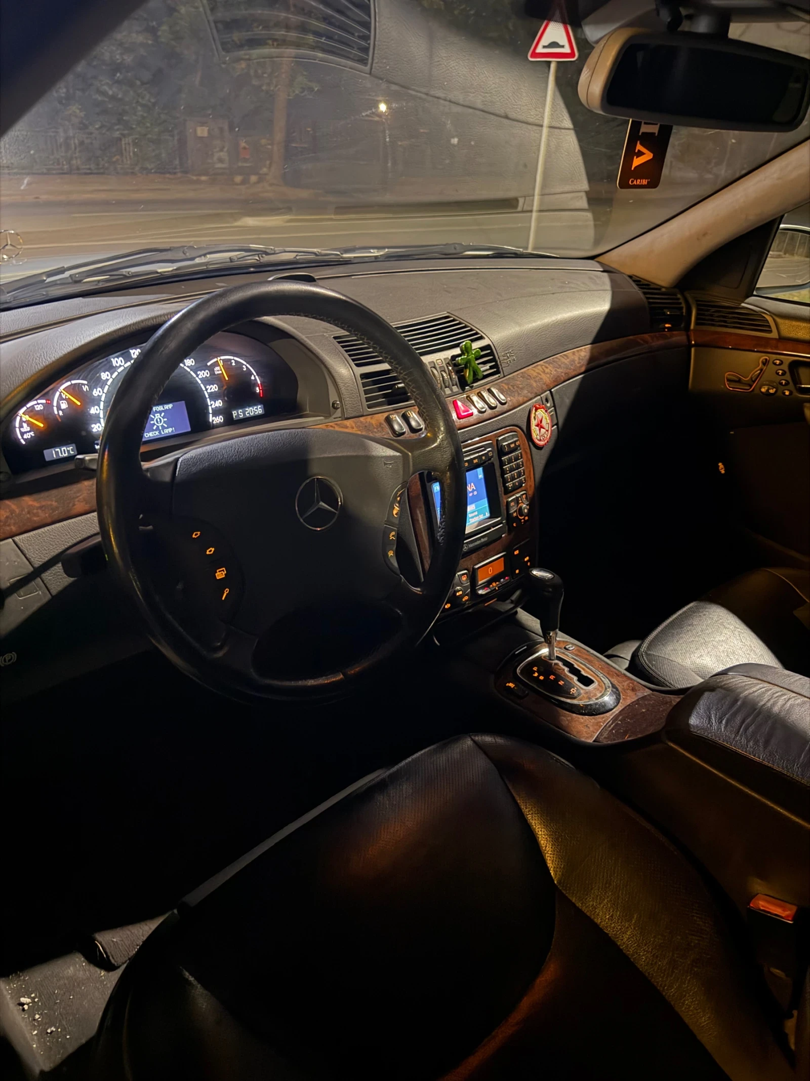 Mercedes-Benz S 320, снимка 14 - Автомобили и джипове - 55972649