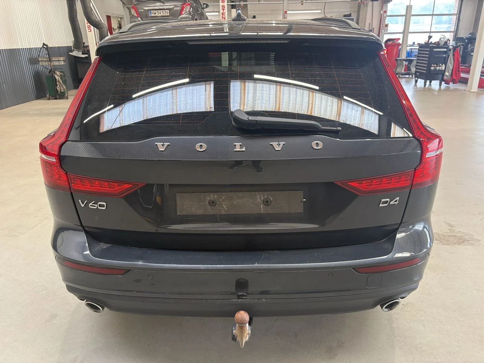 Volvo V60 2.0d 190hp | Automatic 8 | Momentum, снимка 5 - Автомобили и джипове - 56150037