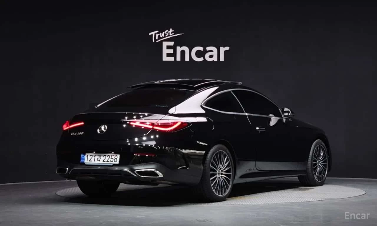 Mercedes-Benz CLE 200 * Coupe * 360 Cam * Обдухване * Панорама * , снимка 2 - Автомобили и джипове - 56226541