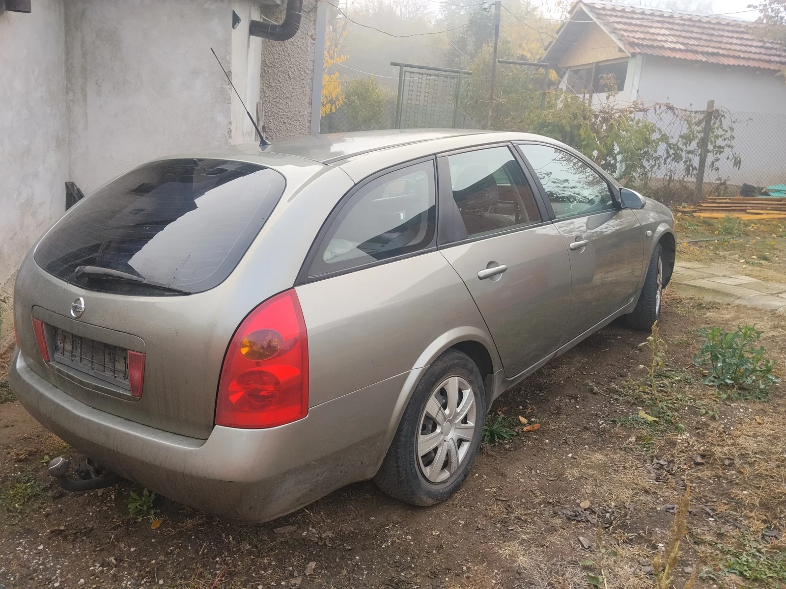 Nissan Primera, снимка 6 - Автомобили и джипове - 56539809