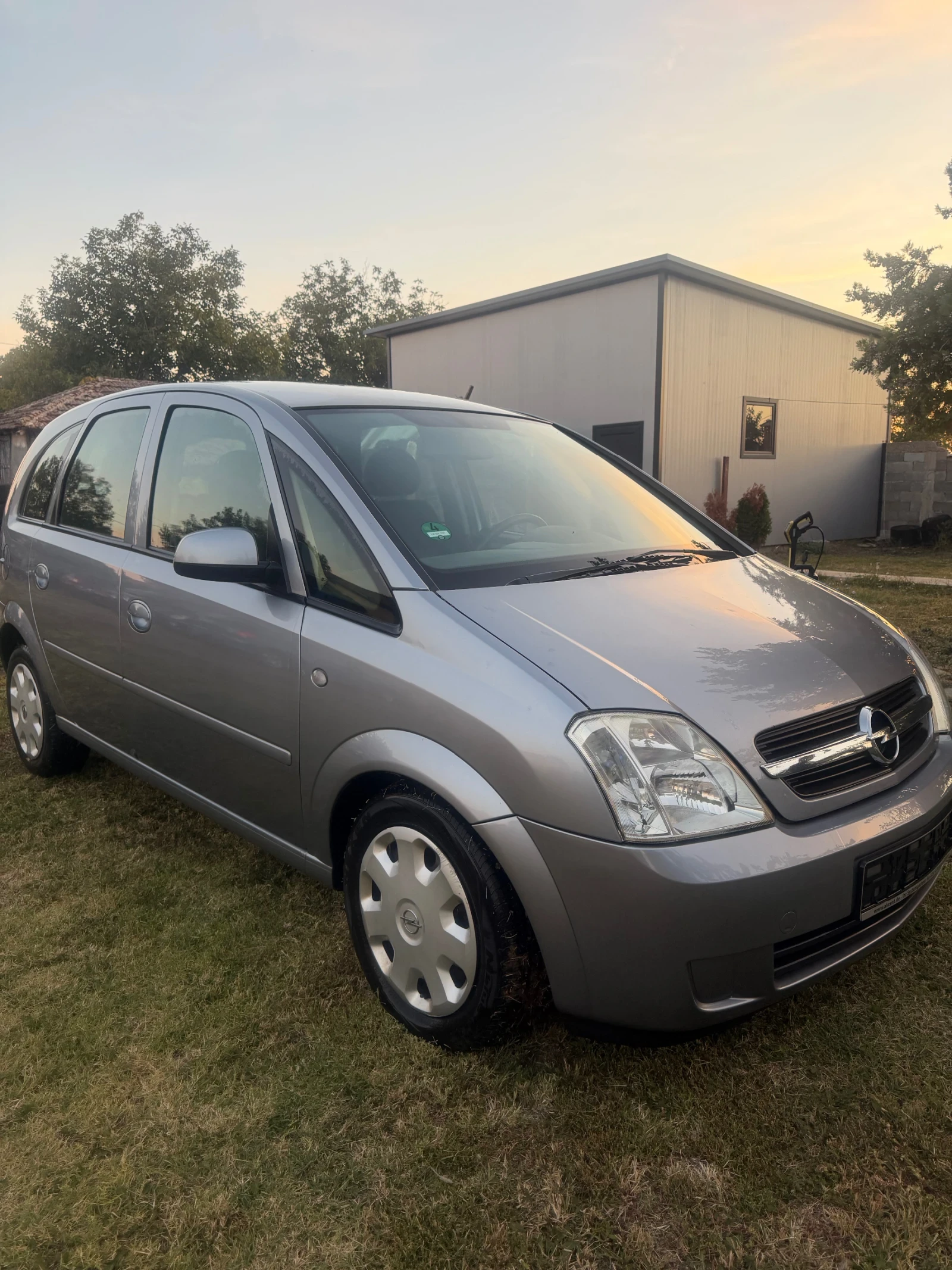Opel Meriva, снимка 2 - Автомобили и джипове - 56589495