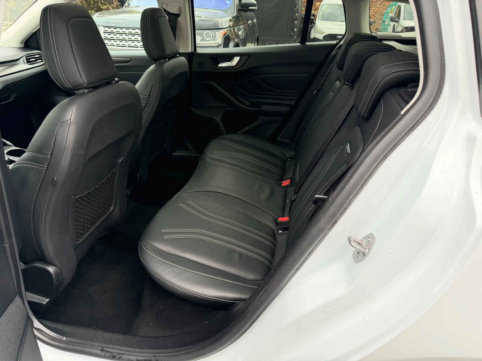 Ford Focus 2.0 TDCI VIGNALE 8EAT FULL LED PANO NAVI B&O FULL | Mobile.bg � ����������� 12