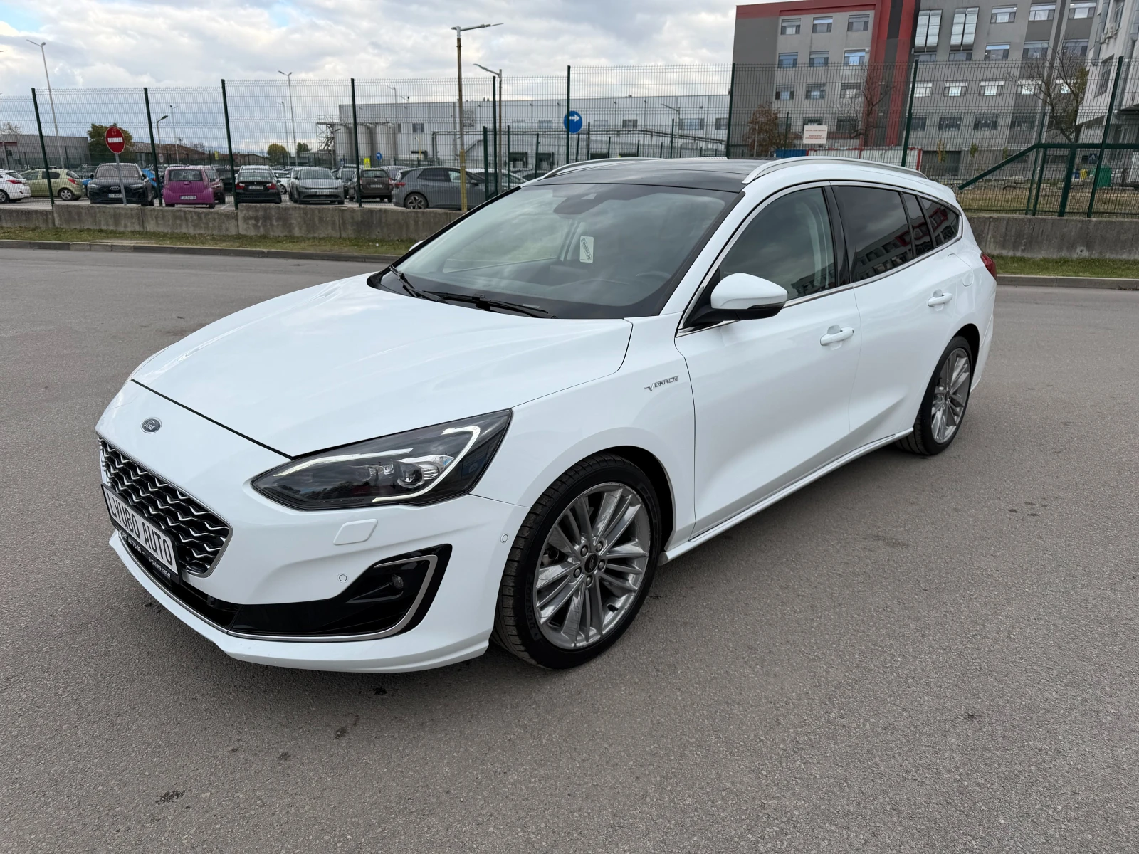 Ford Focus 2.0 TDCI VIGNALE 8EAT FULL LED PANO NAVI B&O FULL