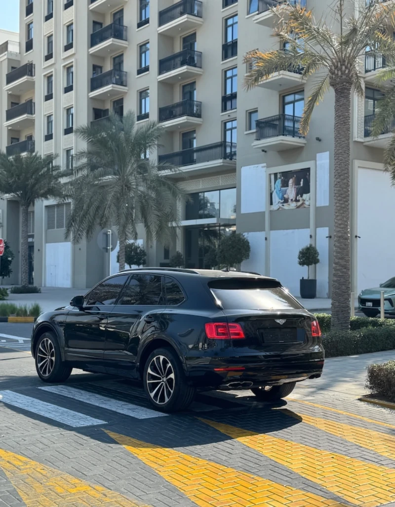 Bentley Bentayga W12, снимка 5 - Автомобили и джипове - 48123474