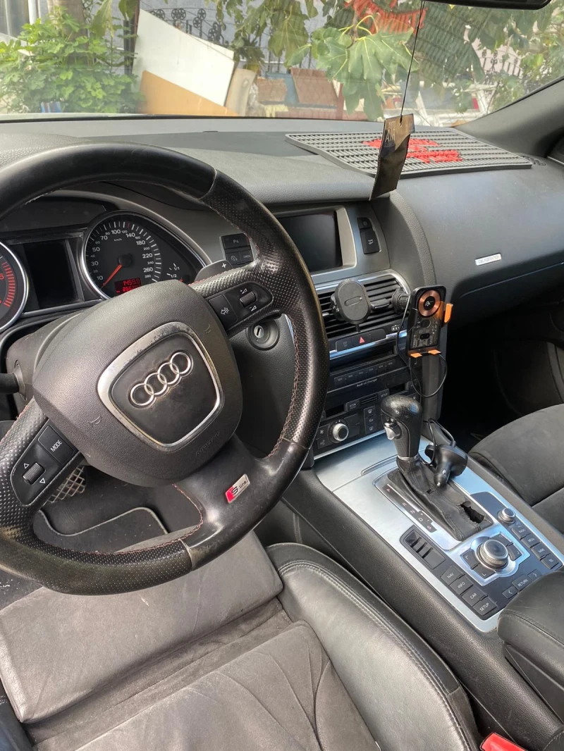 Audi Q7, снимка 7 - Автомобили и джипове - 48348470