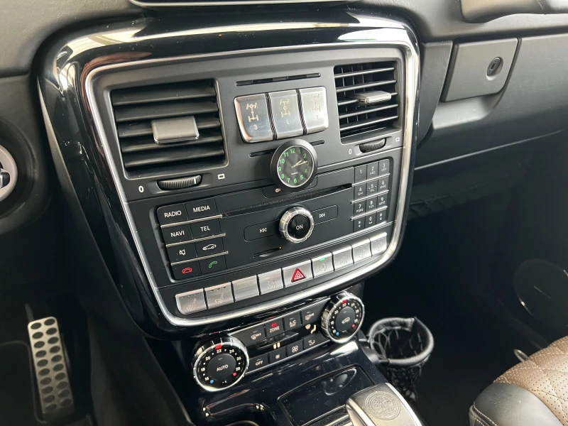 Mercedes-Benz G 63 AMG 4-MATIC/DESIGNO EXCLUSIV/HARMAN-KARDON/CAMERA/, снимка 12 - Автомобили и джипове - 52645321