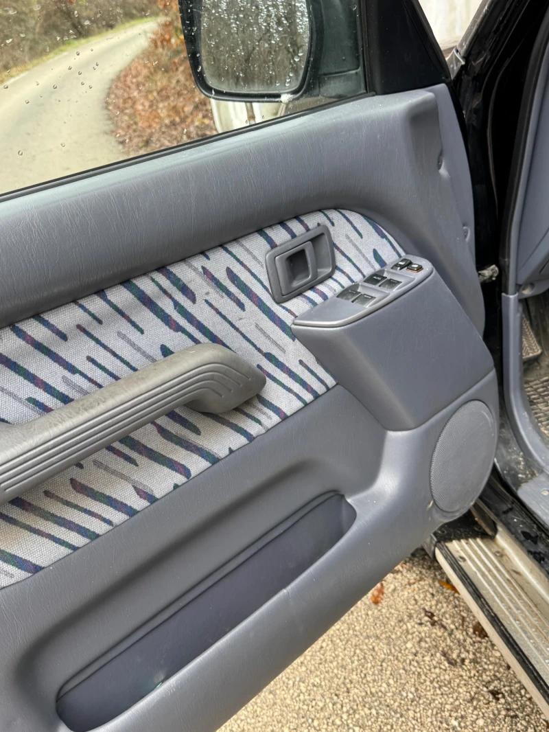 Toyota Land cruiser J90, снимка 7 - Автомобили и джипове - 52680601