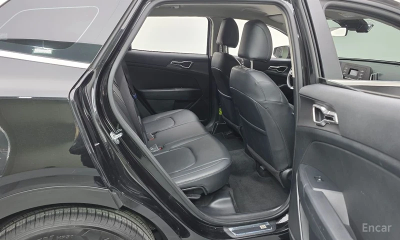 Kia Sportage, снимка 12 - Автомобили и джипове - 53122617