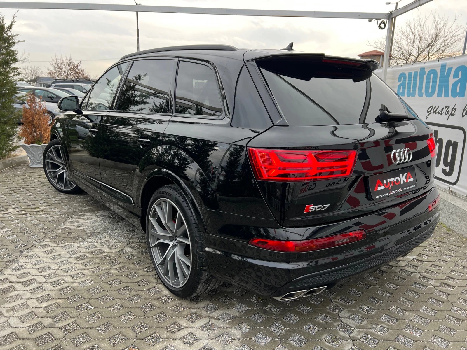 Audi SQ7 4.0TDI-435кс= ПАНОРАМА= DIGITAL= MASSAGE= ОБДУХВАН - изображение 2