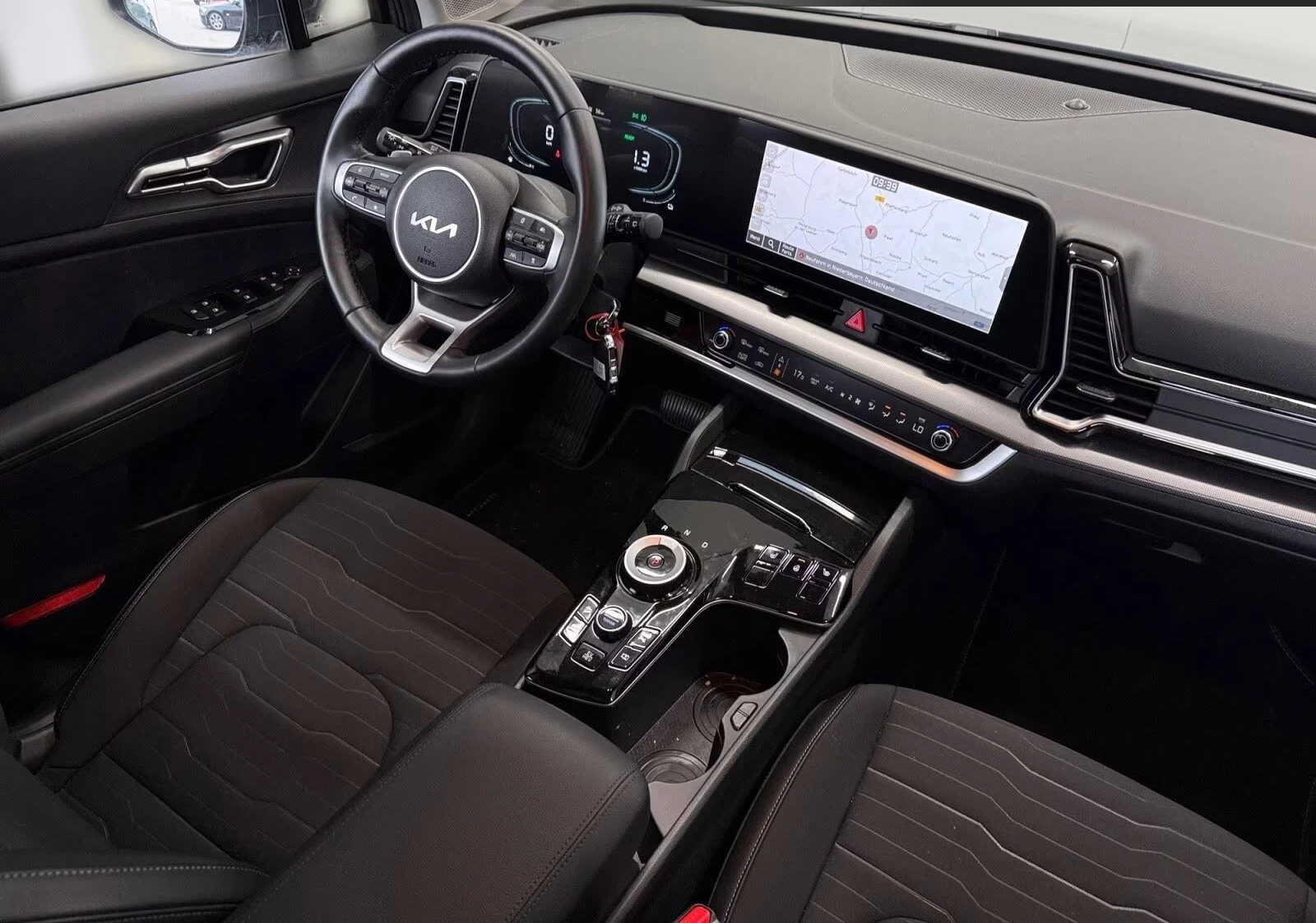 Kia Sportage 1.6PHEV/265HP/VISION/AWD/LED/CAM/NAVI/488g | Mobile.bg   12