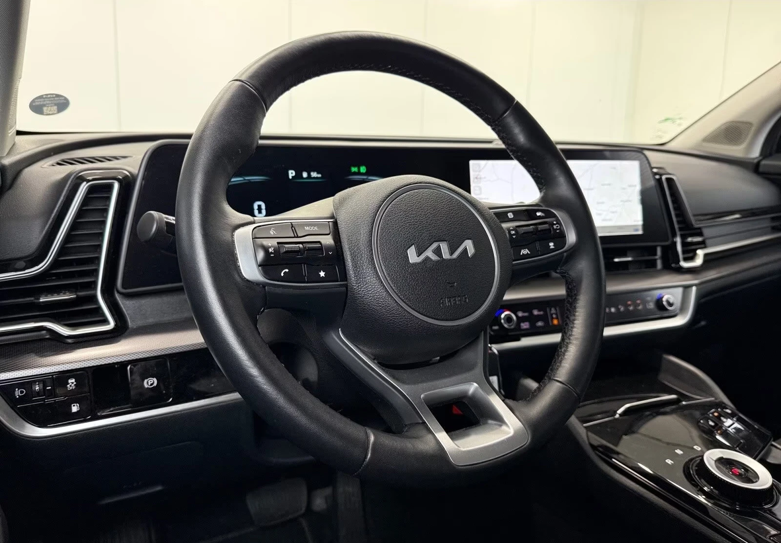 Kia Sportage 1.6PHEV/265HP/VISION/AWD/LED/CAM/NAVI/488g - изображение 8