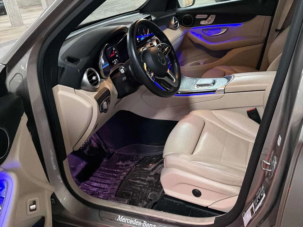 Mercedes-Benz GLC 300 4MATIC * AMG PACK* 360 КАМЕРА* АМБИЕНТНО* ПАНОРАМА - изображение 8