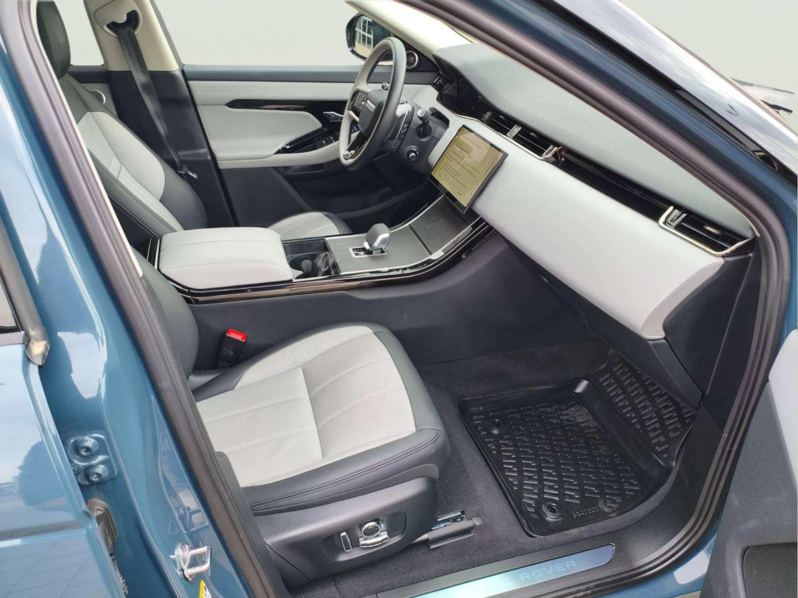 Land Rover Range Rover Evoque 2.0, снимка 9 - Автомобили и джипове - 53953869