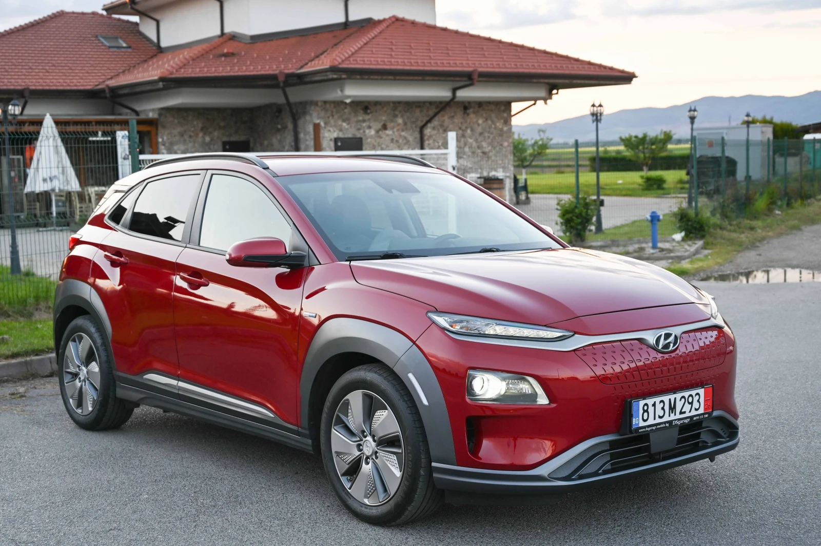 Hyundai Kona 64kw* Камера* 100%SOH* ТЕРМОПОМПА, снимка 4 - Автомобили и джипове - 54445720