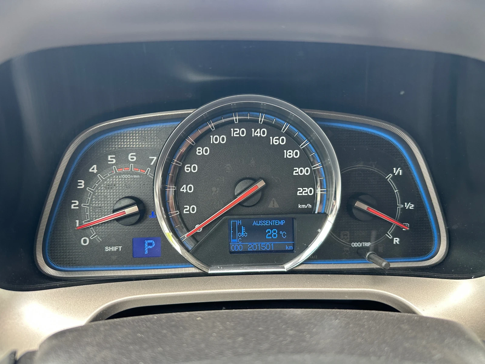 Toyota Rav4 2.2d4d 150кс автоматик, снимка 16 - Автомобили и джипове - 54633290