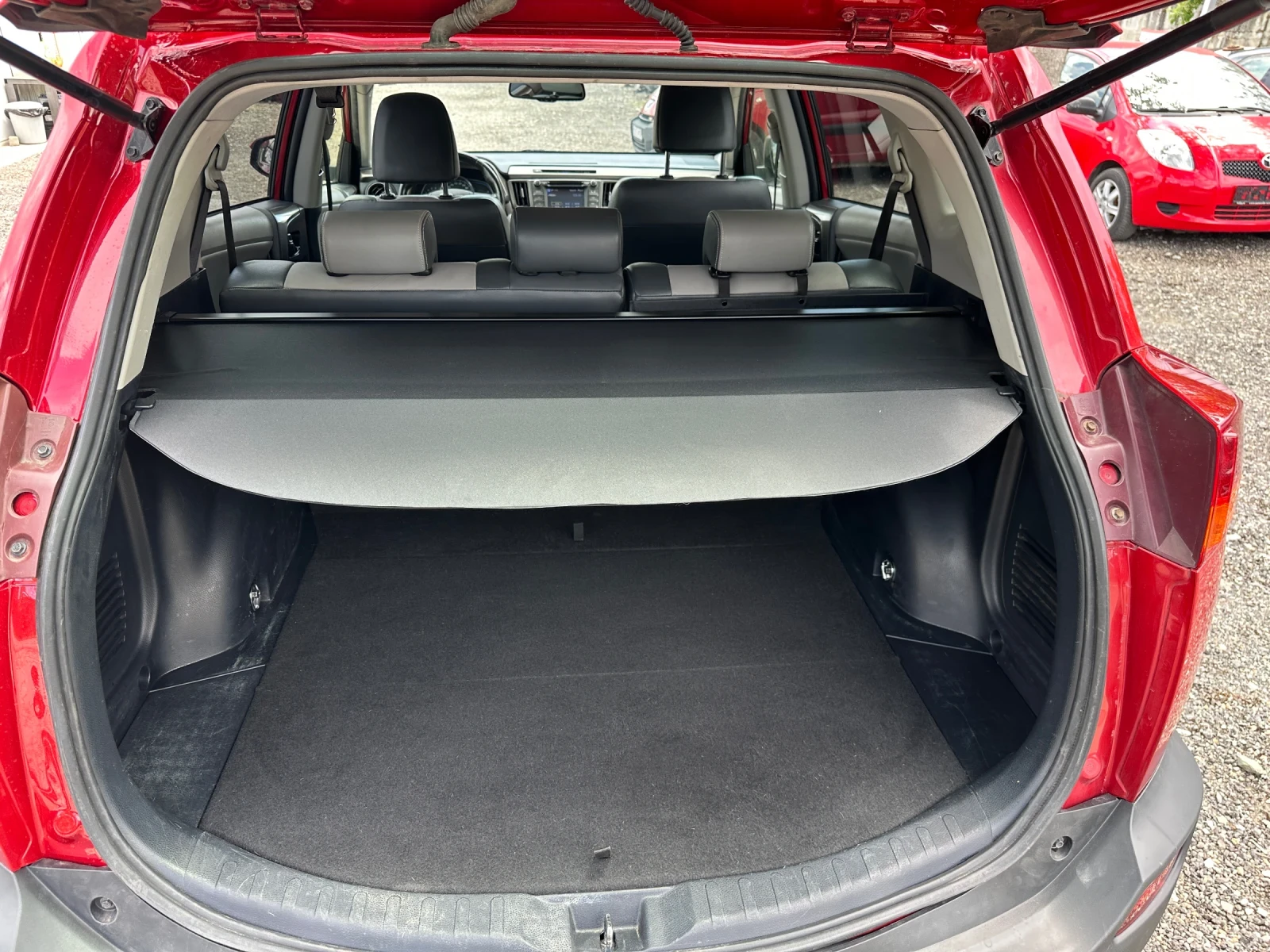 Toyota Rav4 2.2d4d 150кс автоматик, снимка 14 - Автомобили и джипове - 54633290