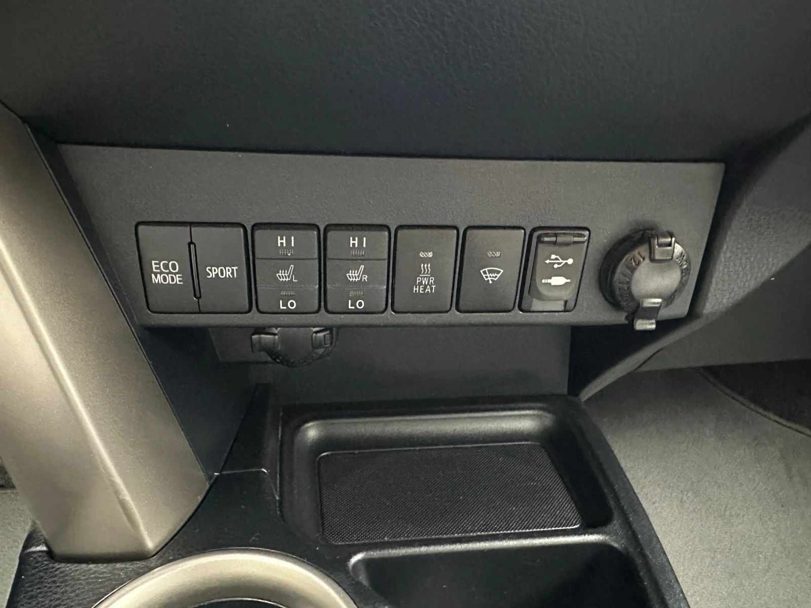 Toyota Rav4 2.2d4d 150кс автоматик, снимка 15 - Автомобили и джипове - 54898940