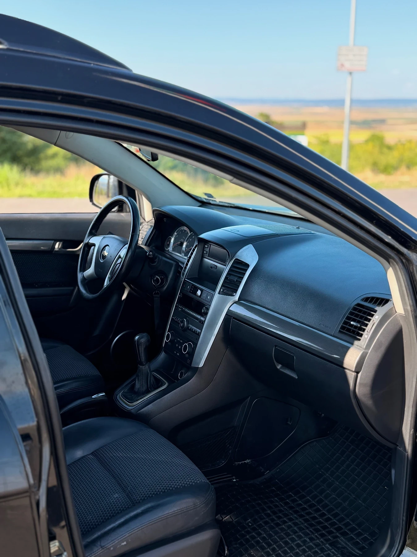 Chevrolet Captiva, снимка 4 - Автомобили и джипове - 55450319