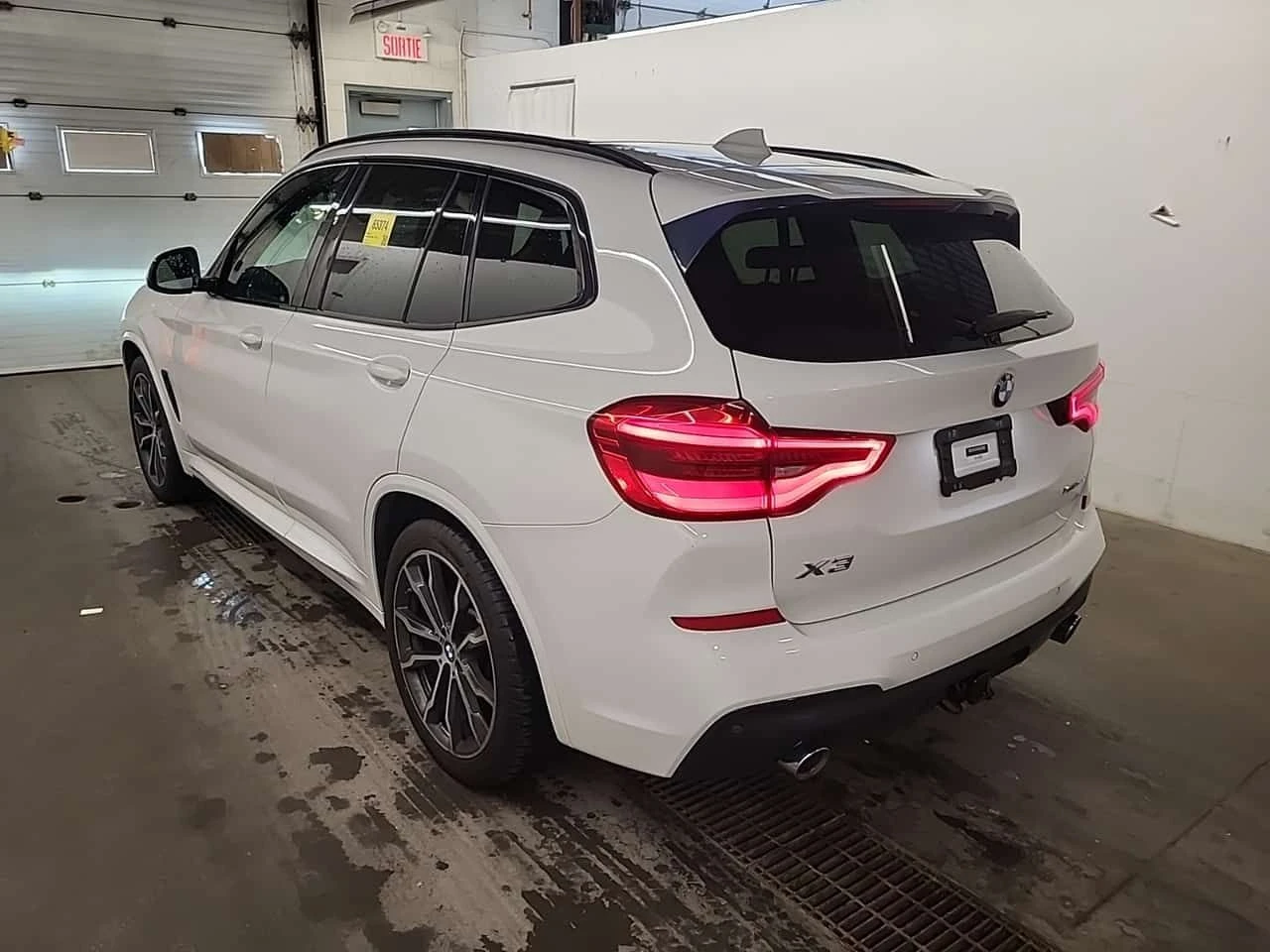 BMW X3  XDRIVE30I  М-PACK / HUD / PANO / 2 КЛЮЧА , снимка 4 - Автомобили и джипове - 55542138