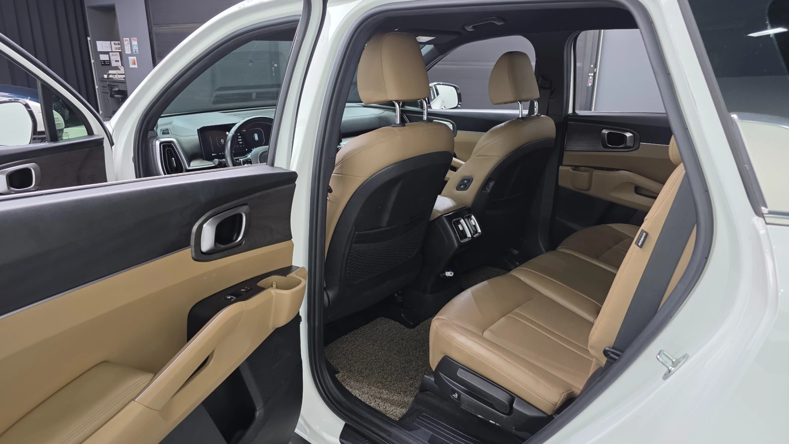 Kia Sorento 2.5T 4WD Prestige, снимка 11 - Автомобили и джипове - 56270906