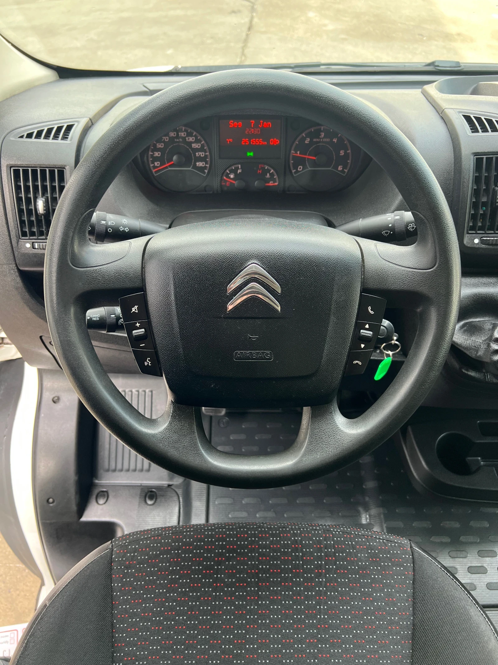 Citroen Jumper Maxi L4H2 / 2020г. / Оригинално състояние, снимка 17 - Бусове и автобуси - 53962686