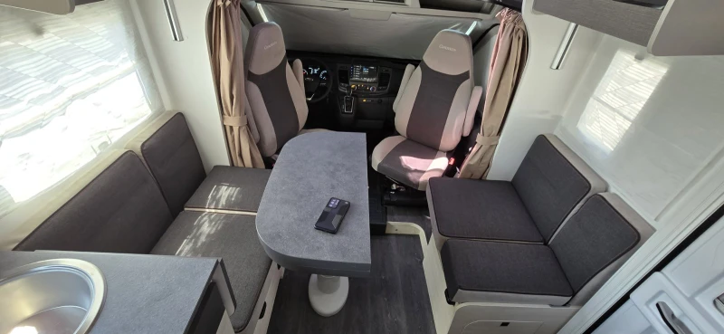 Кемпер Chausson 777 Automatic , снимка 9 - Каравани и кемпери - 51699816