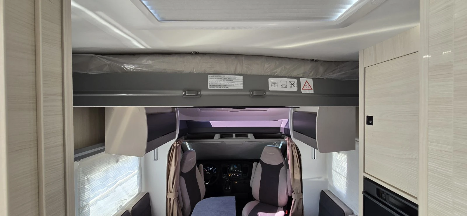 Кемпер Chausson 777 Automatic 170ps - изображение 10