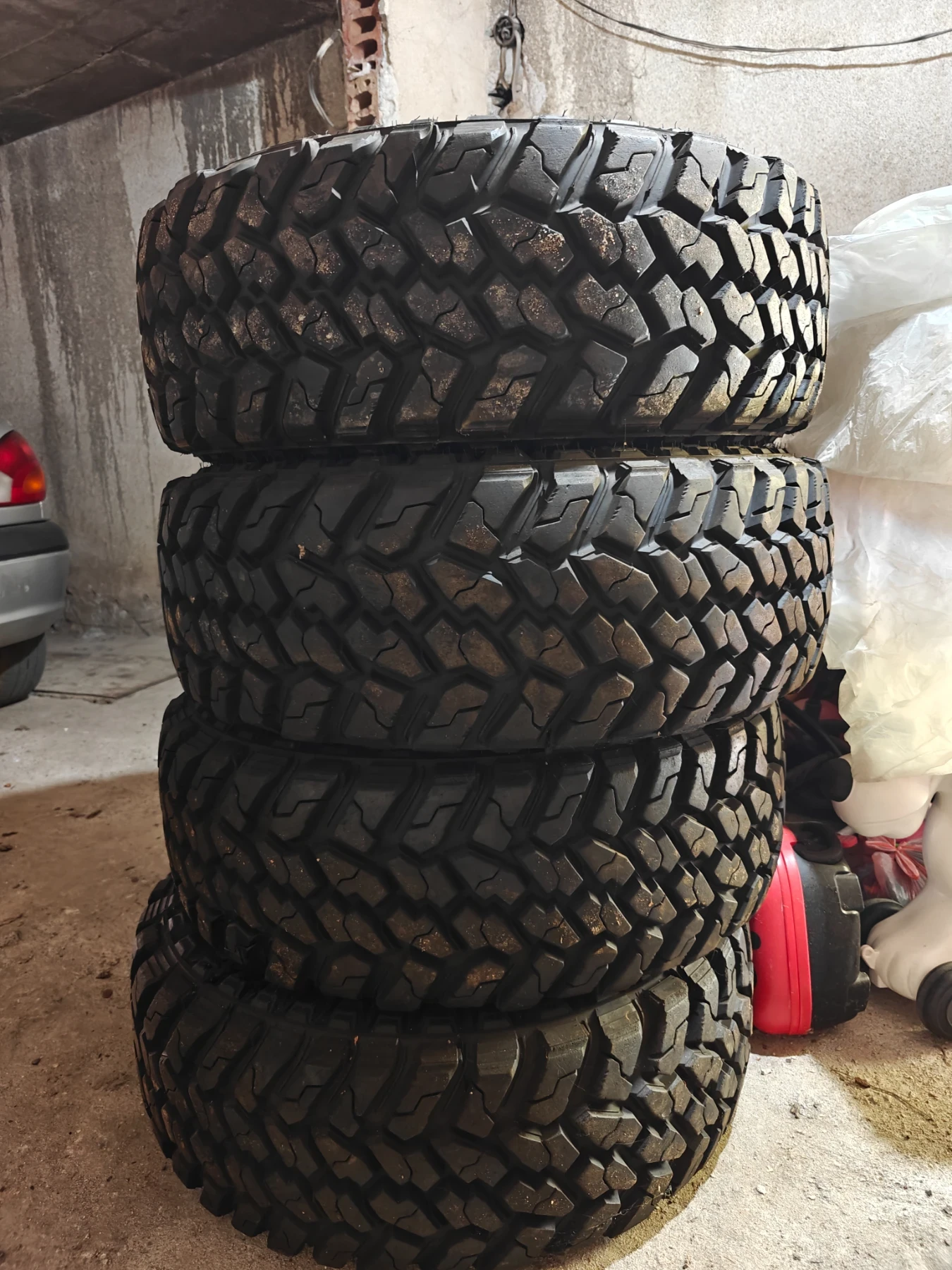 Гуми Всесезонни 265/75R15, снимка 2 - Гуми и джанти - 55587105