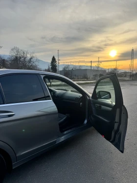 Mercedes-Benz C 220, снимка 6