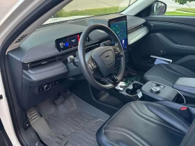 Ford Mustang Mach-E  Premium / 360 / ДИСТРОНИК / ЕДИН СОБСТВЕНИК , снимка 5