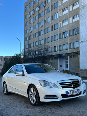 Обява за продажба на Mercedes-Benz E 350 4x4 , Бяла перла ~27 500 лв. - изображение 1