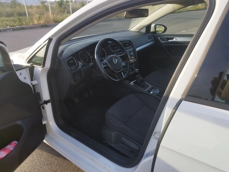 VW Golf, снимка 17 - Автомобили и джипове - 47516388