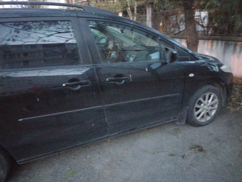 Mazda 5, снимка 3 - Автомобили и джипове - 48119489