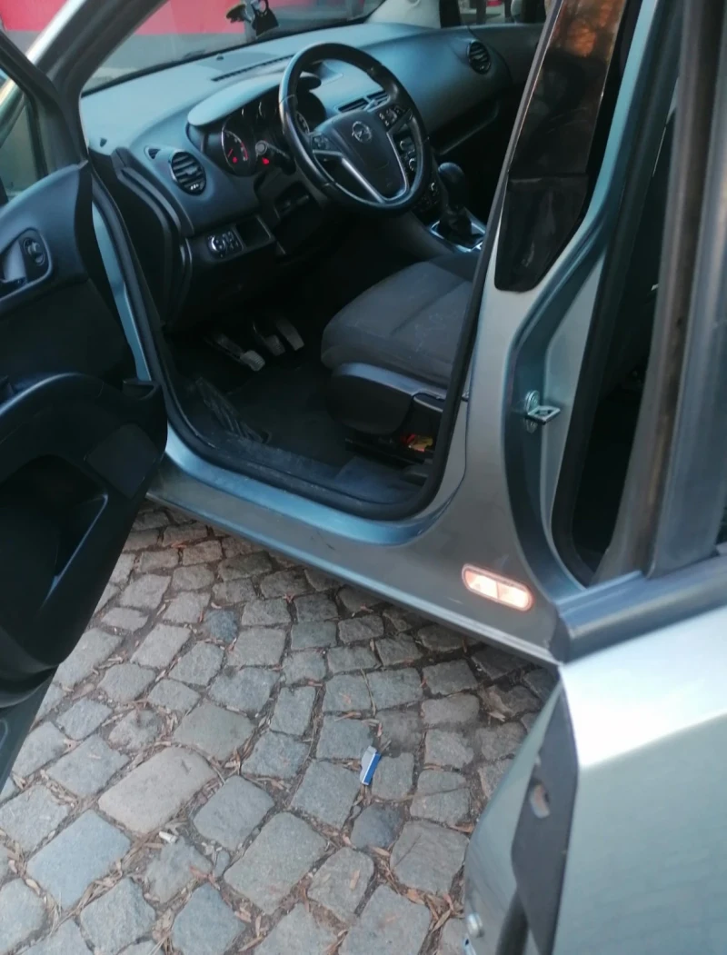 Opel Meriva, снимка 4 - Автомобили и джипове - 48488506