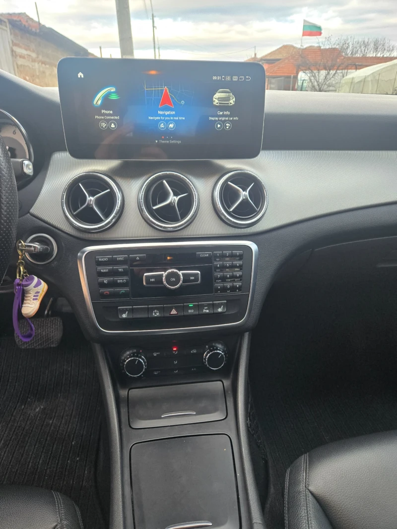 Mercedes-Benz CLA 200, снимка 14 - Автомобили и джипове - 49501189