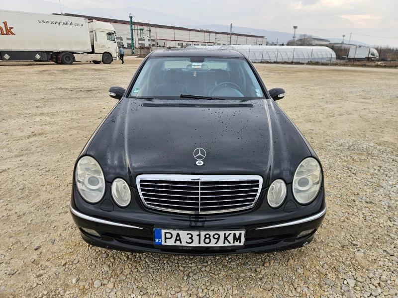 Mercedes-Benz E 220 Avantgarde, снимка 2 - Автомобили и джипове - 49302752