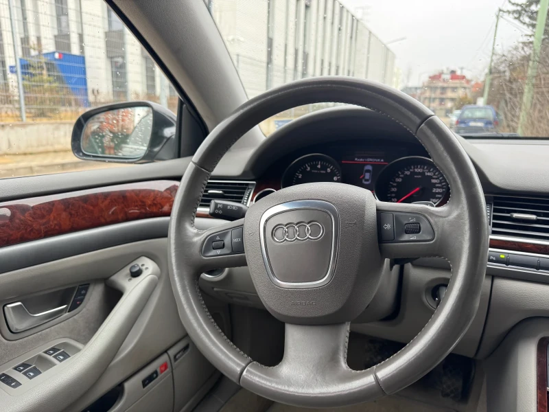 Audi A8 4.2 V8, снимка 11 - Автомобили и джипове - 49327182