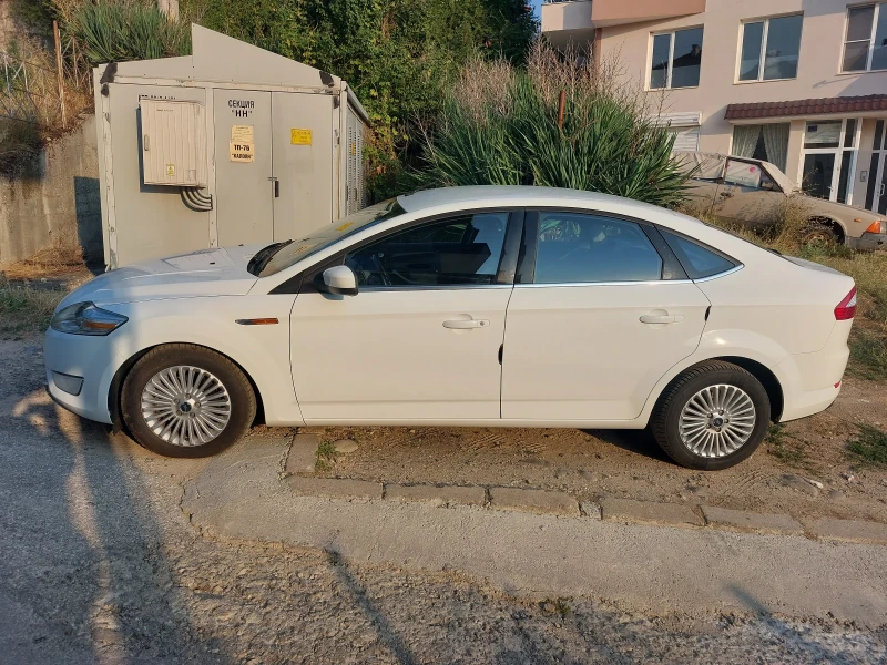 Ford Mondeo Ghia, снимка 3 - Автомобили и джипове - 52191711