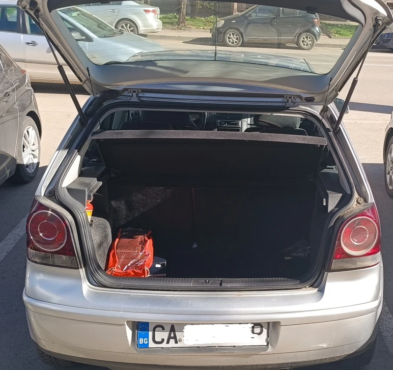 VW Polo, снимка 5 - Автомобили и джипове - 49575343