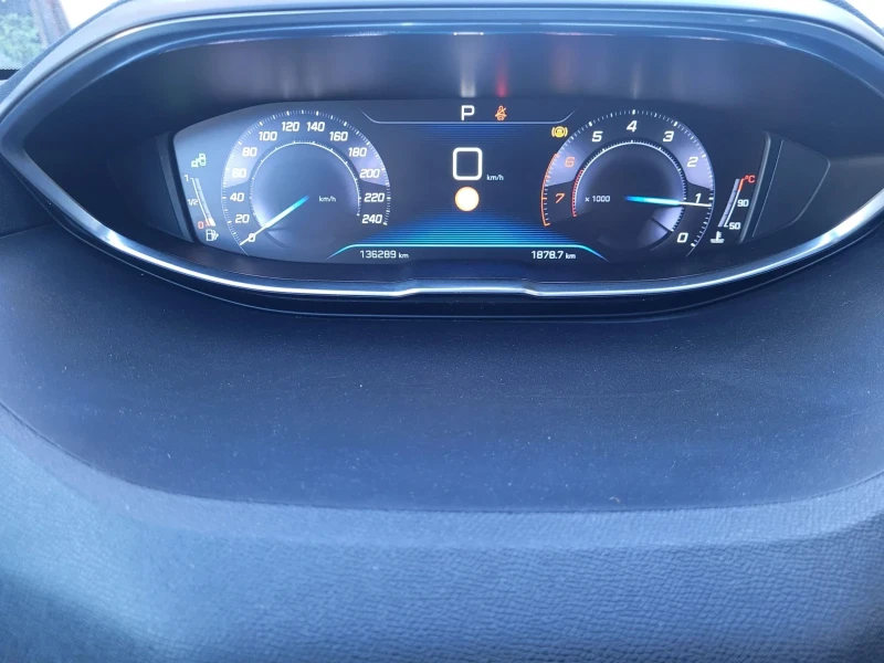 Peugeot 3008 1.6i GT-LINE 165kc, снимка 15 - Автомобили и джипове - 52439104
