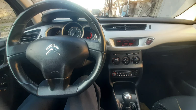 Citroen C3 1.4 Бензин , снимка 8 - Автомобили и джипове - 52933040
