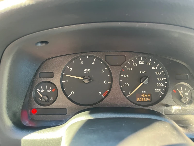 Opel Astra, снимка 11 - Автомобили и джипове - 52935568